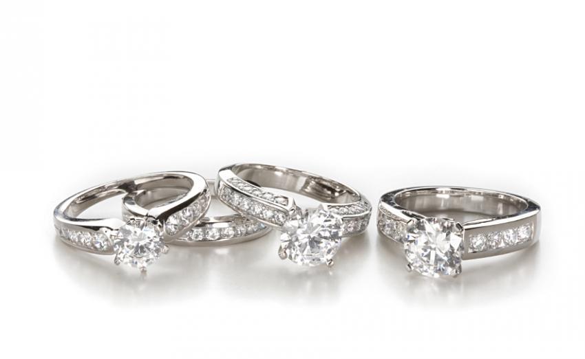 Moissanite_ring5_sociofab